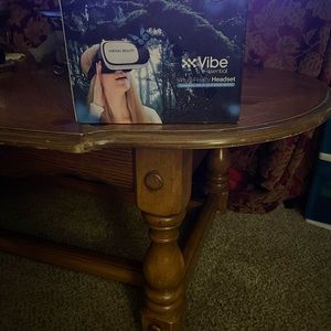 Vibes virtually reality headset
